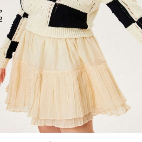 Cider Curve SET Skirt and Cardigan SET 4X - Picture 7 of 7